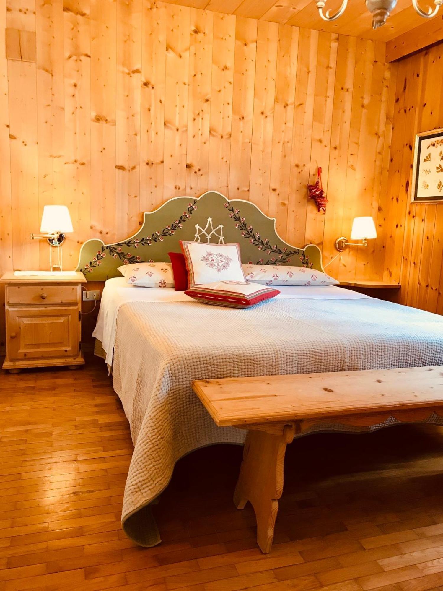Pichler Casa Alojamento de Acomodação e Pequeno-almoço Castello-Molina di Fiemme